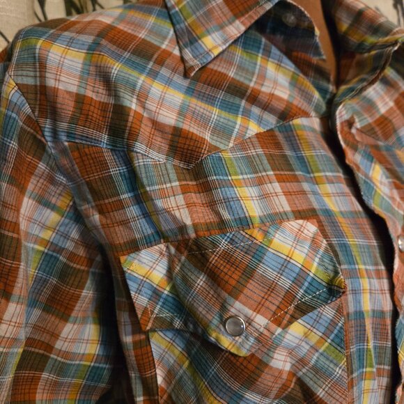 Last Chance! VINTAGE - JC Penny plaid cotton snap-up shirt - Picture 6 of 10